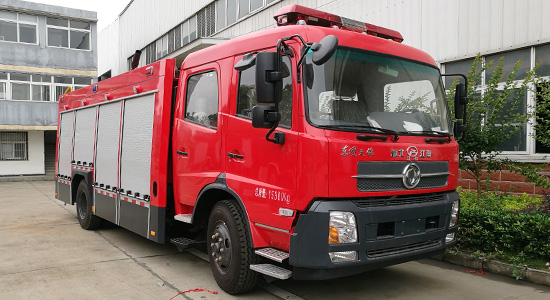 東風天錦6噸水罐消防車